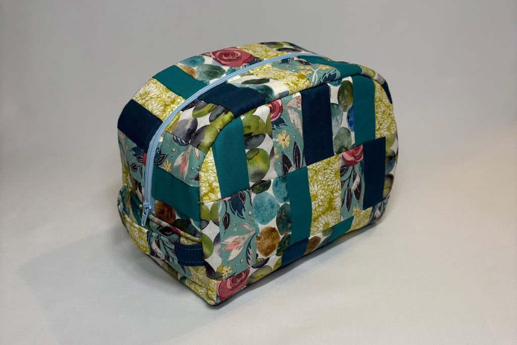 Dotted Dahlia Large Makeup Bag