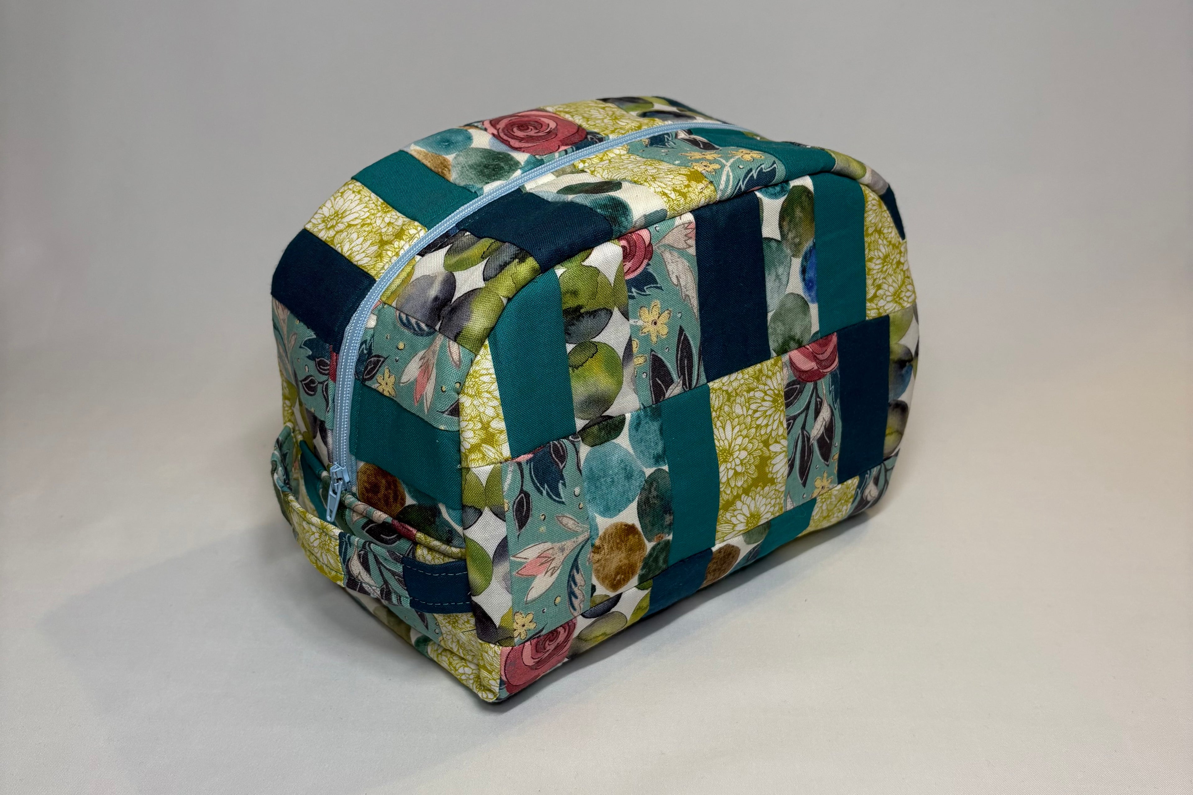 Dotted Dahlia Large Makeup Bag