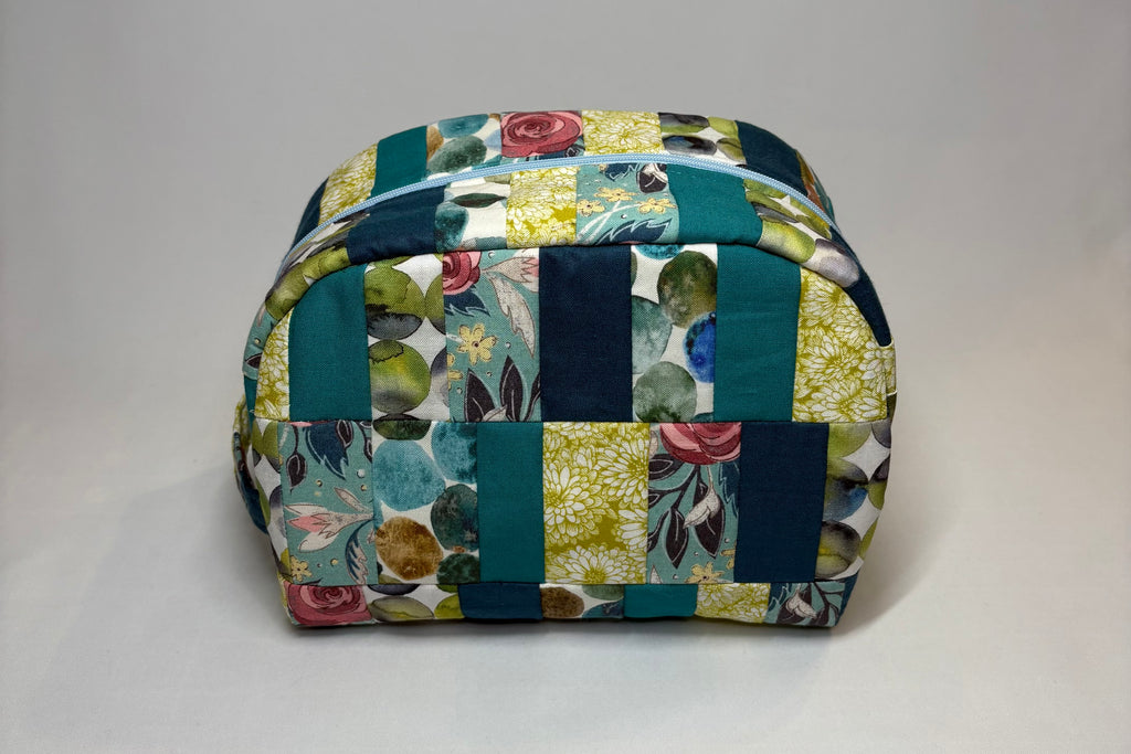 Dotted Dahlia Large Makeup Bag