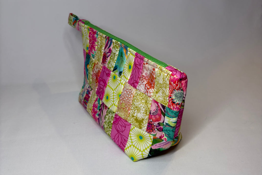 Bubblegum Bog Basics Bag