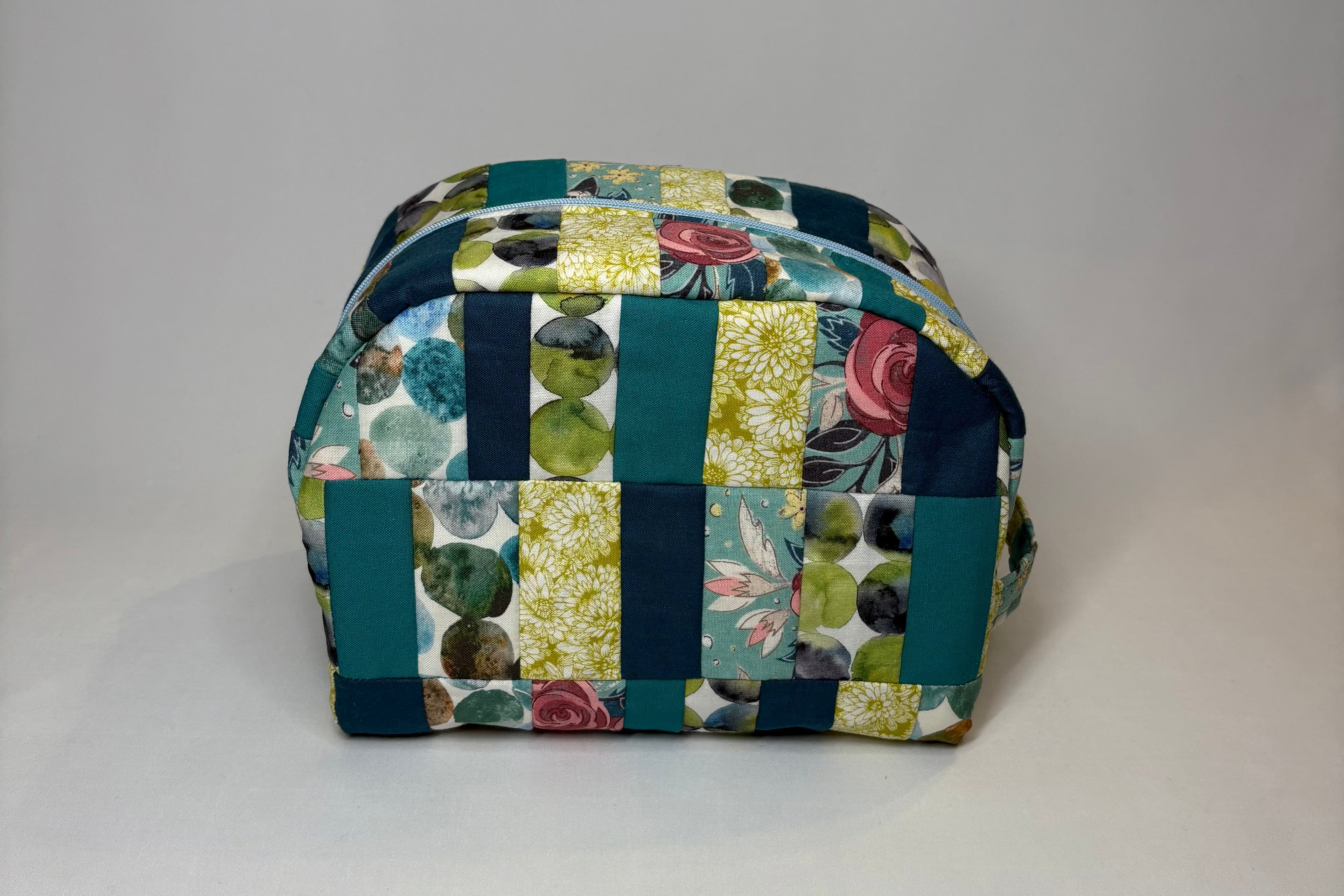 Dotted Dahlia Large Makeup Bag