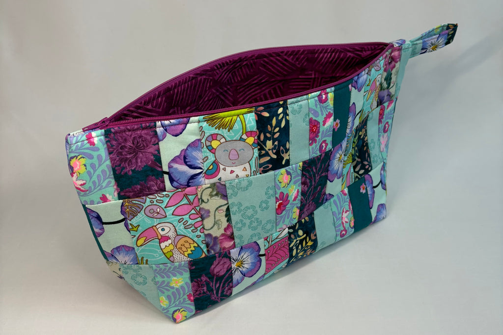 Pansy Paradise Boat Bag