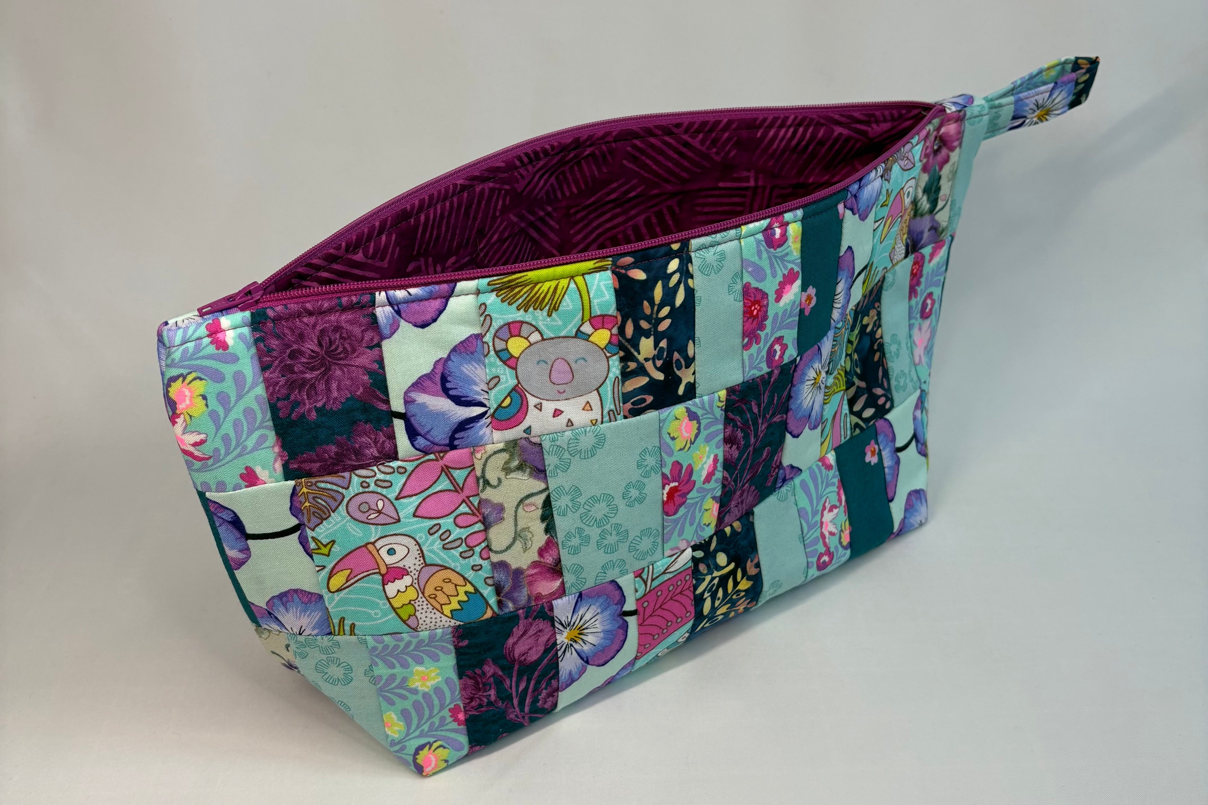 Pansy Paradise Boat Bag