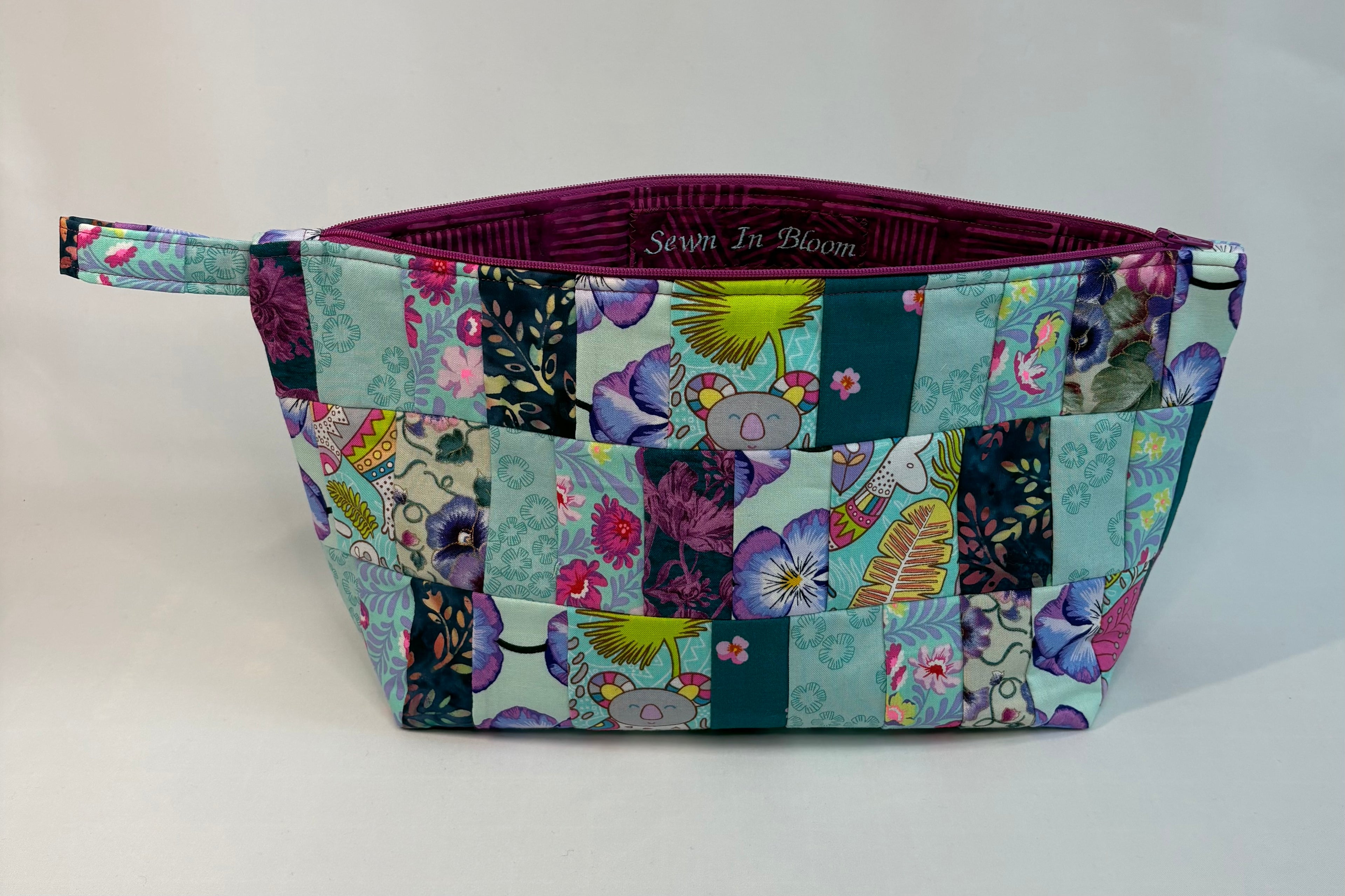Pansy Paradise Boat Bag