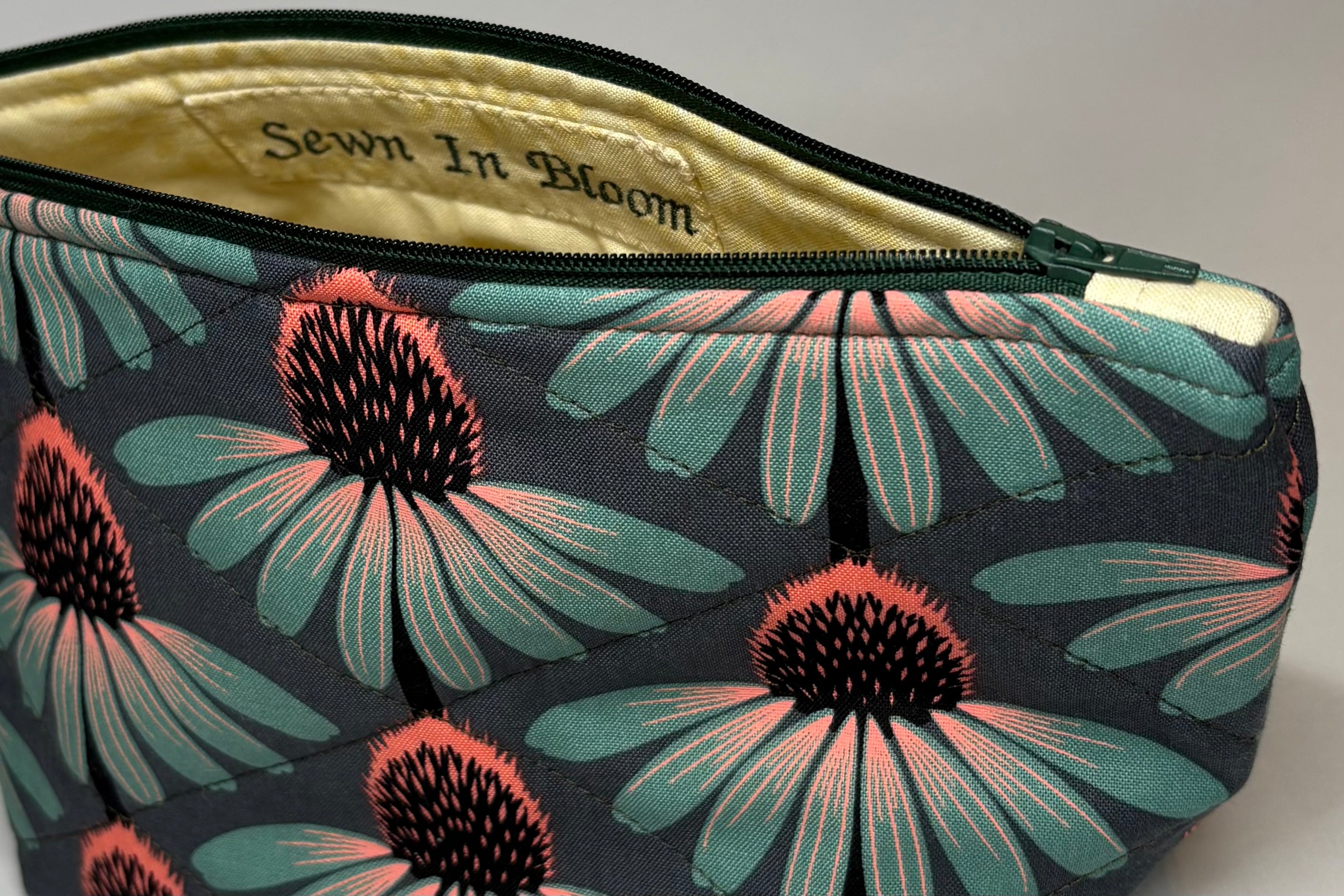 Daisy Quilted Pouch