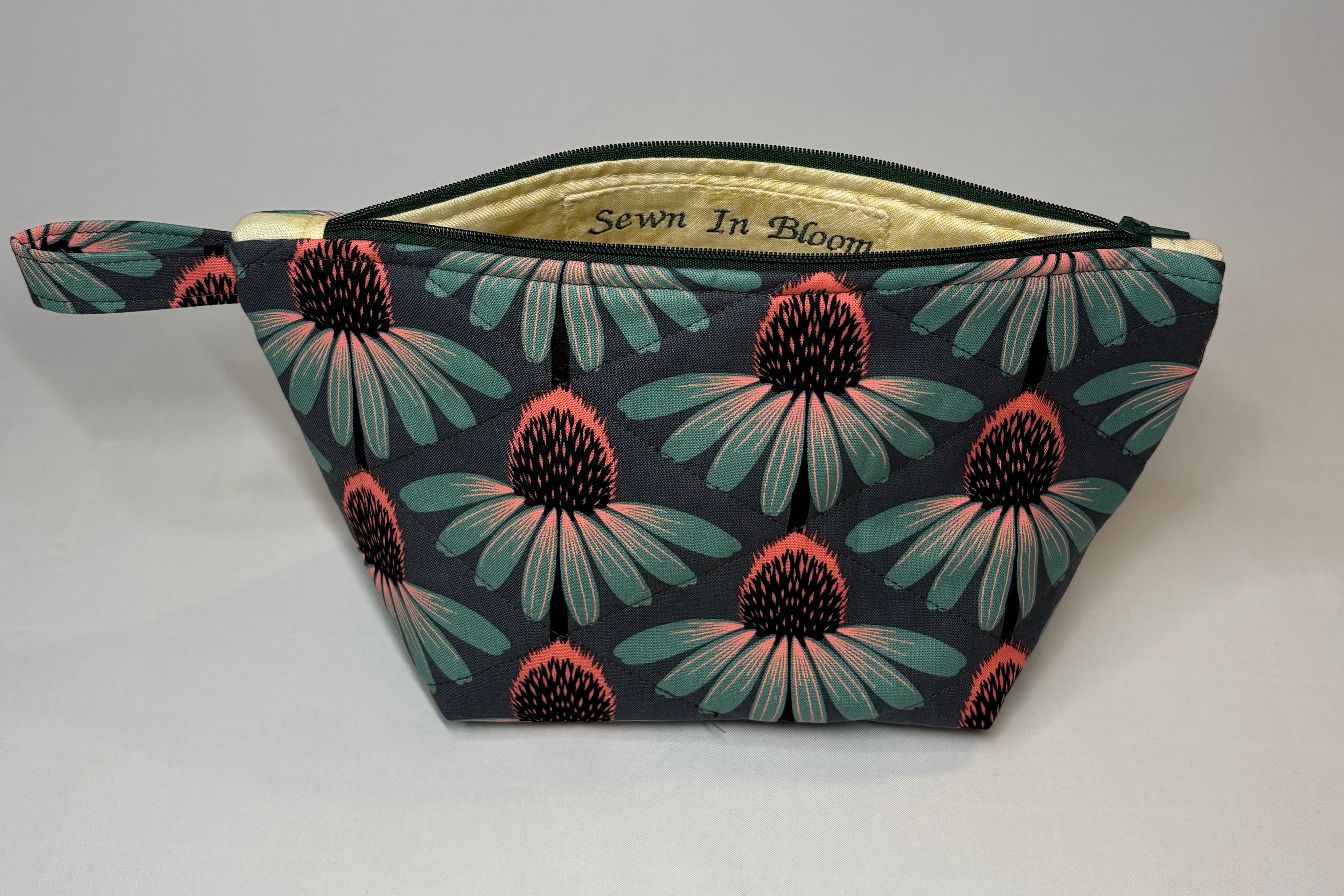 Daisy Quilted Pouch