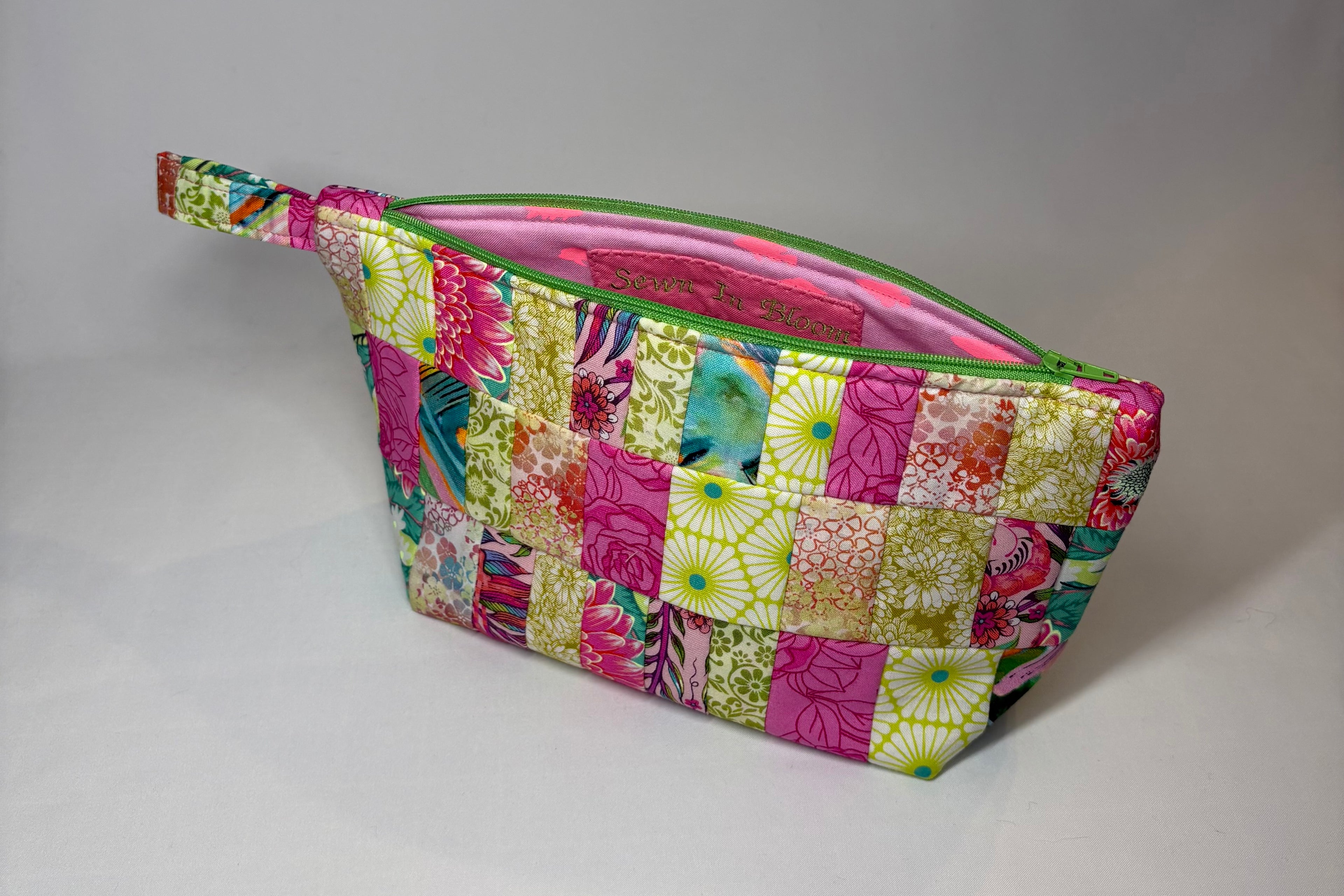 Bubblegum Bog Basics Bag
