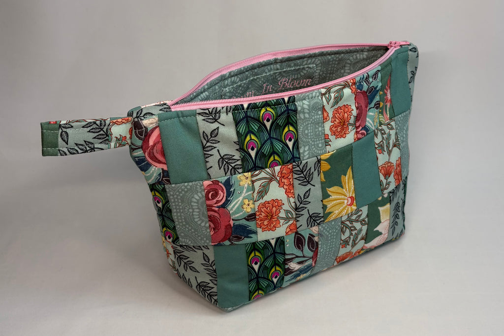 Minty Peacock Basics Bag