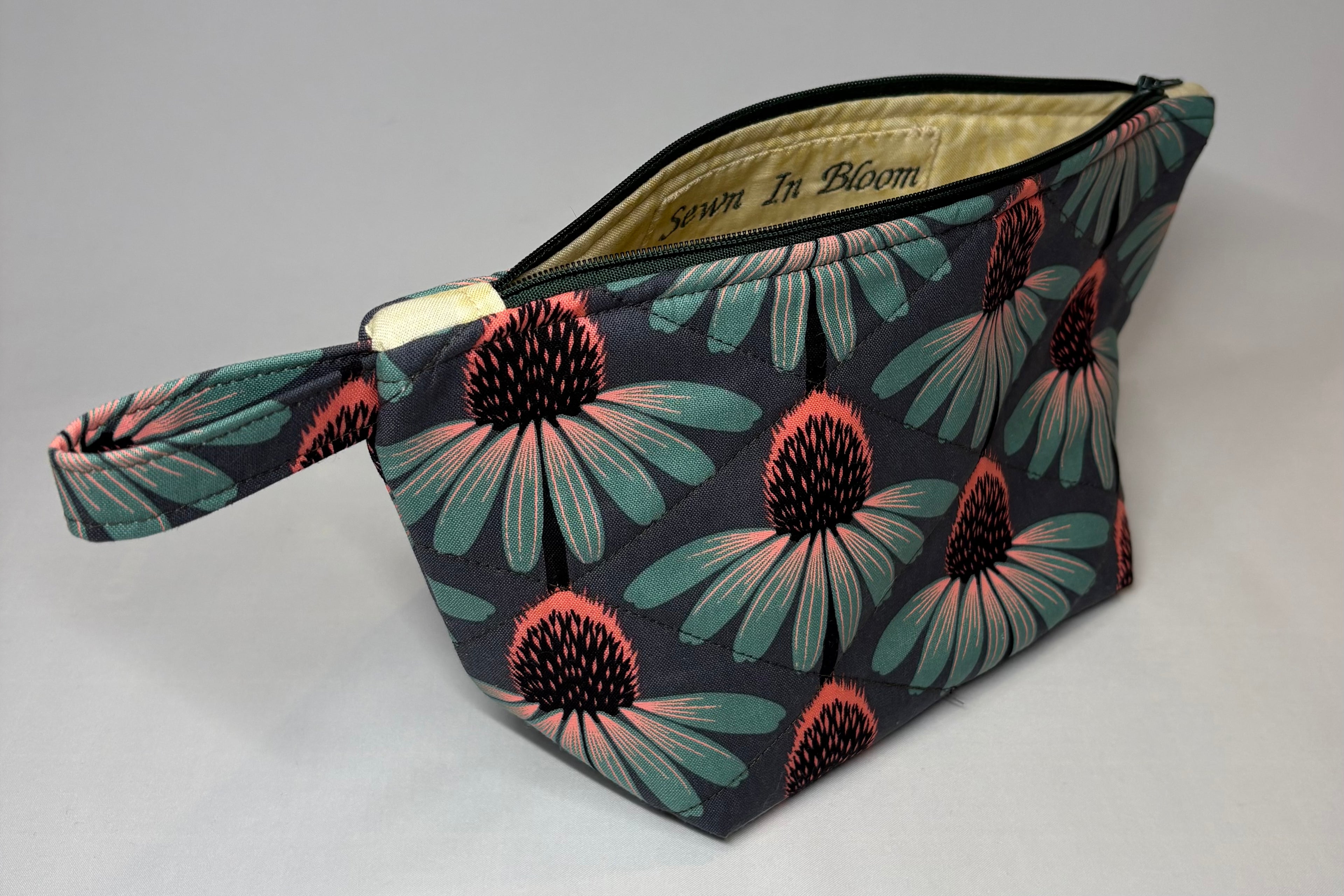 Daisy Quilted Pouch