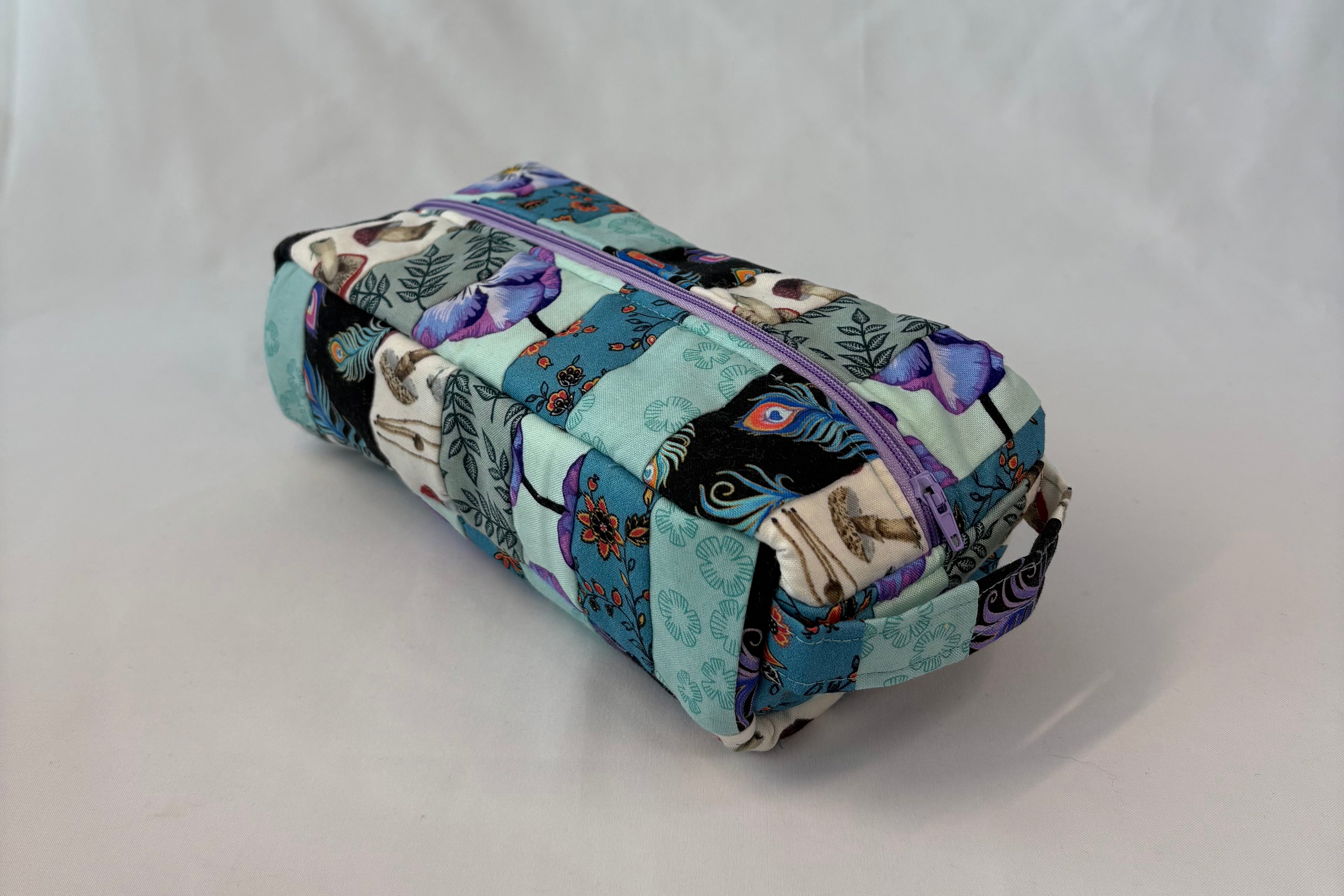 Peacock Pansy Brush Case