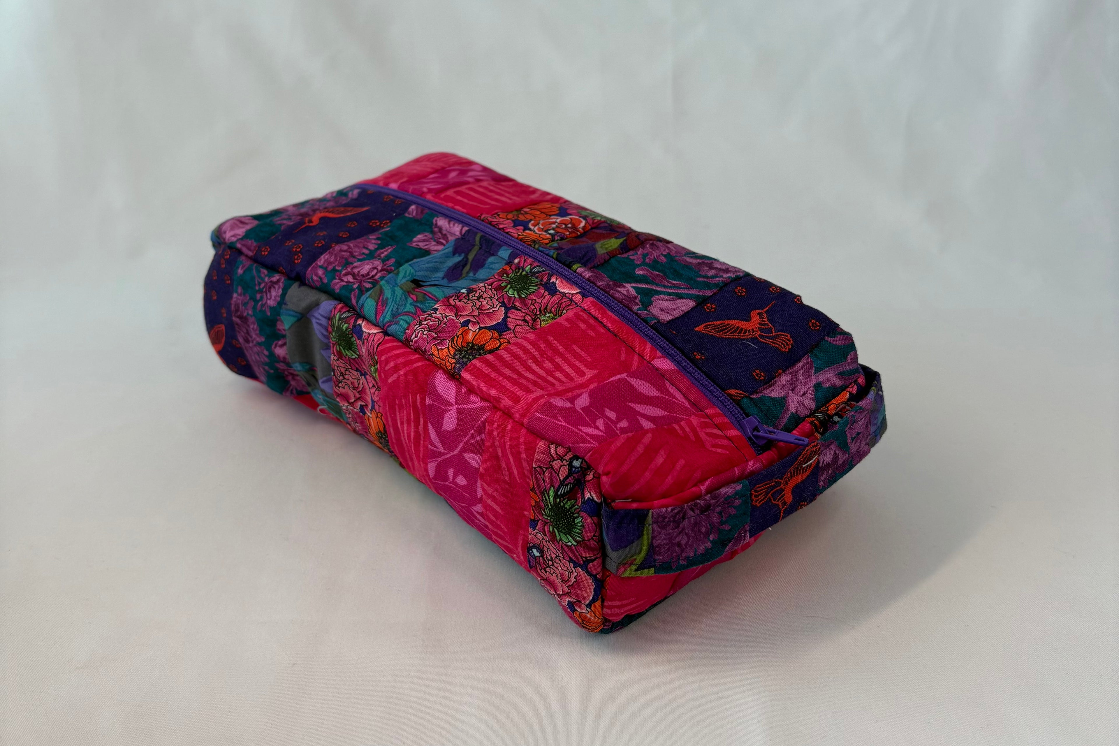 Gradient Hummingbird Brush Case