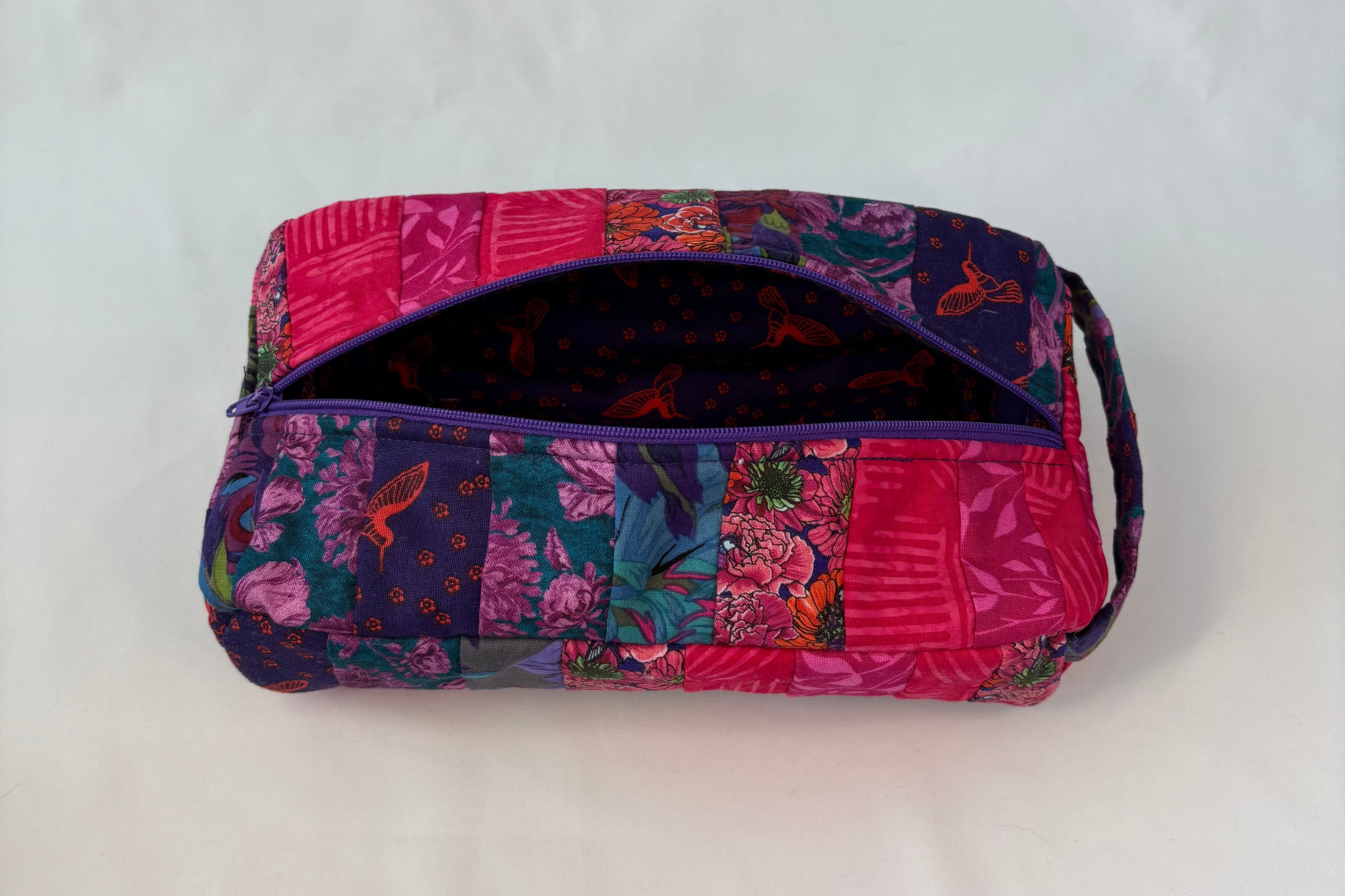 Gradient Hummingbird Brush Case