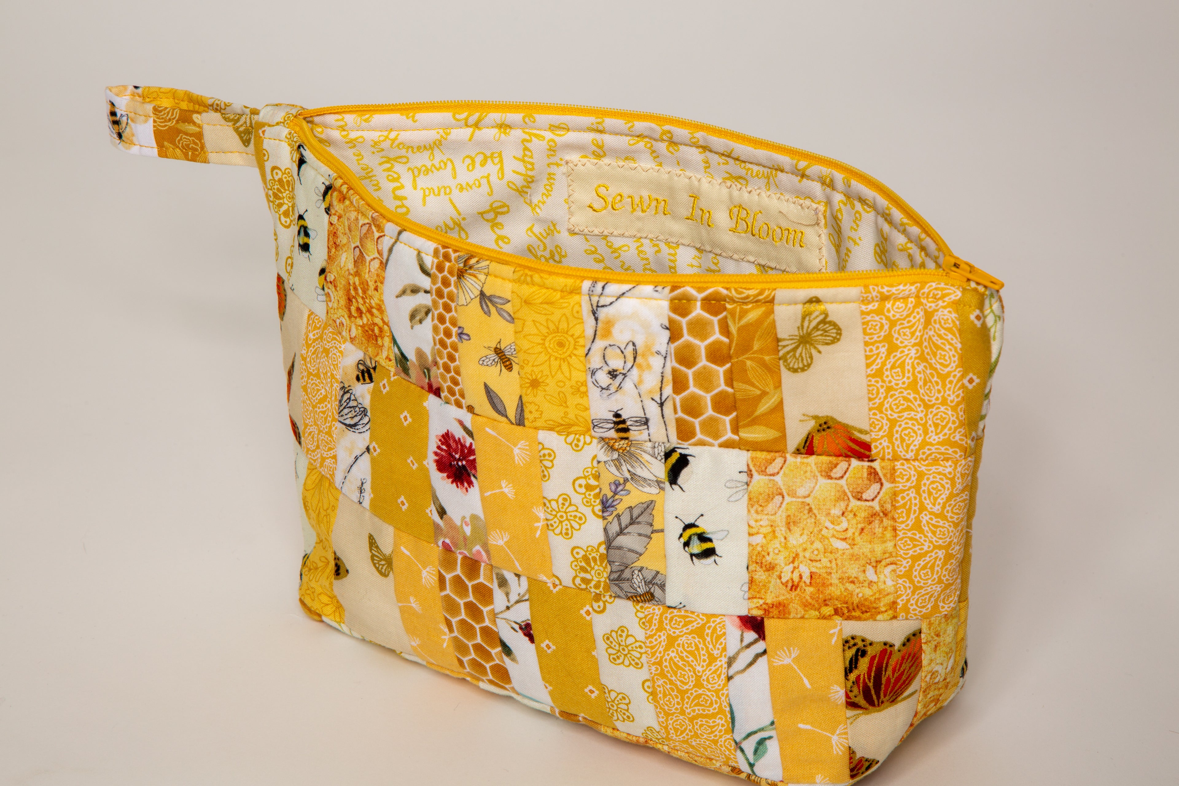 Bumble Bee Large Basics Bag